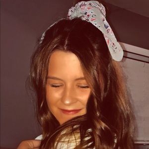 Meet your Posher, Maddie